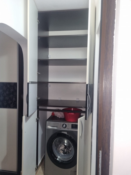 E3, etaj 2, decomandat, renovat, centrala termica