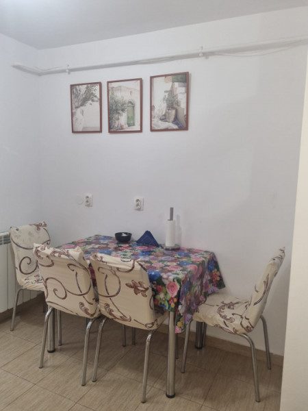 E3, etaj 2, decomandat, renovat, centrala termica