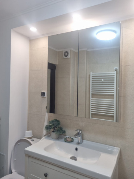 E3, etaj 2, decomandat, renovat, centrala termica