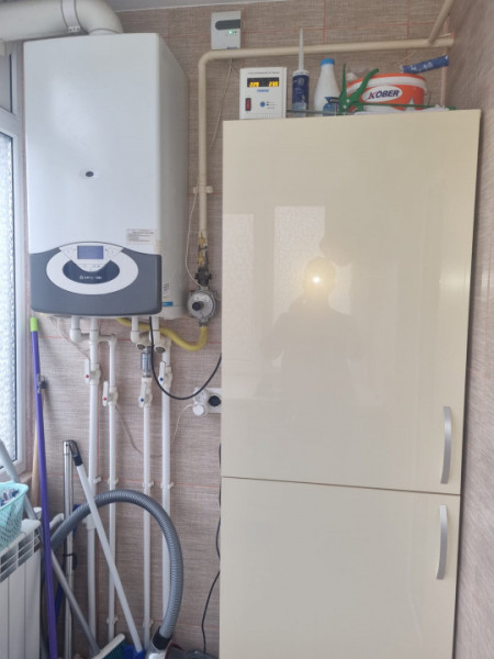 E3, etaj 2, decomandat, renovat, centrala termica