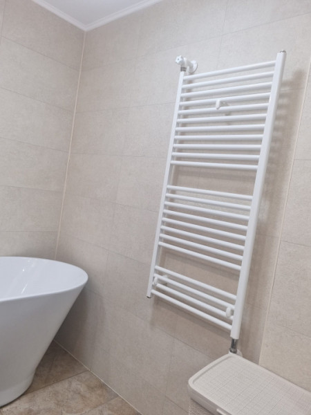 E3, etaj 2, decomandat, renovat, centrala termica