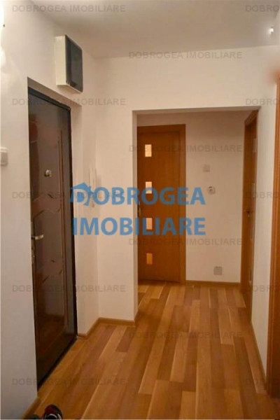 Palatul Copiilor, apartament 2 camere + mansarda 200 mp, renovat