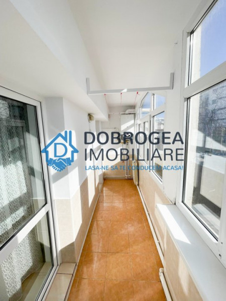 Str. Babadag, zona Sc. 5, 3 camere, decomandat, mobilat si utilat