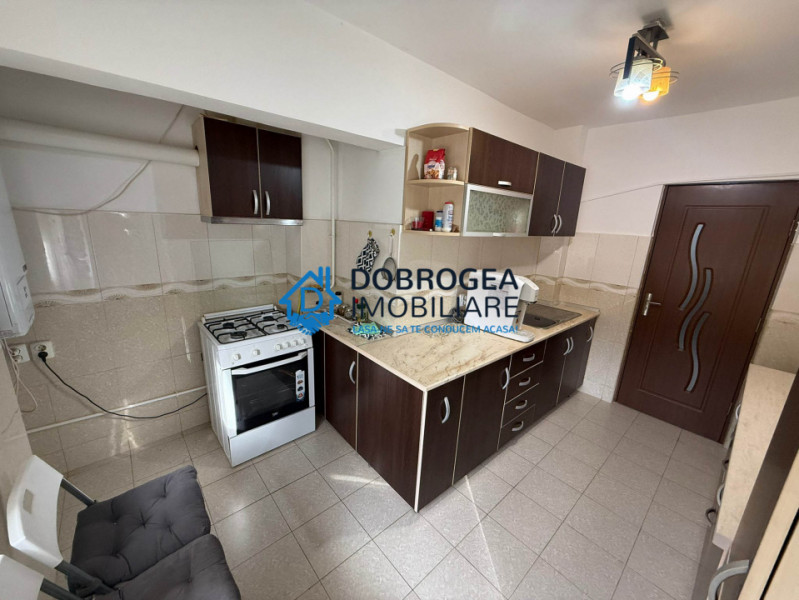 Strada Babadag, etaj 2, 3 camere, mobilat-utilat, centrala termica