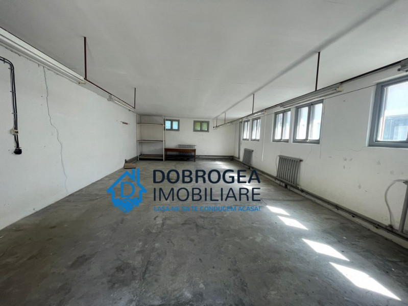 Libertății, 100 mp, grup sanitar